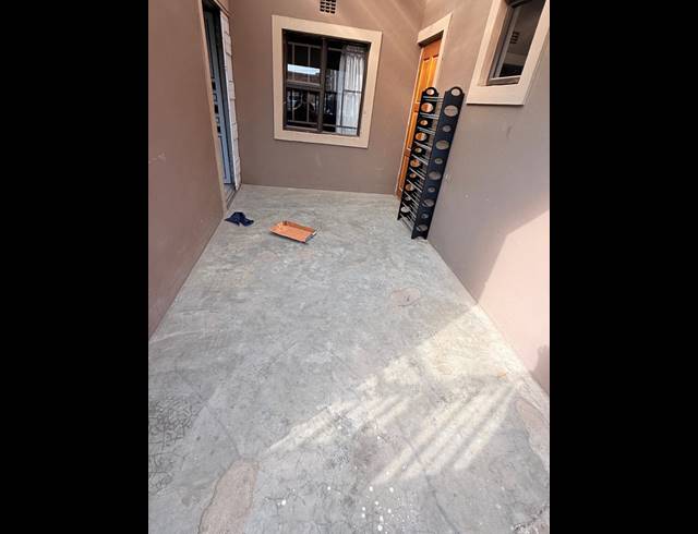 3 BEDROOM HOUSE FOR SALE IN NOMZAMO